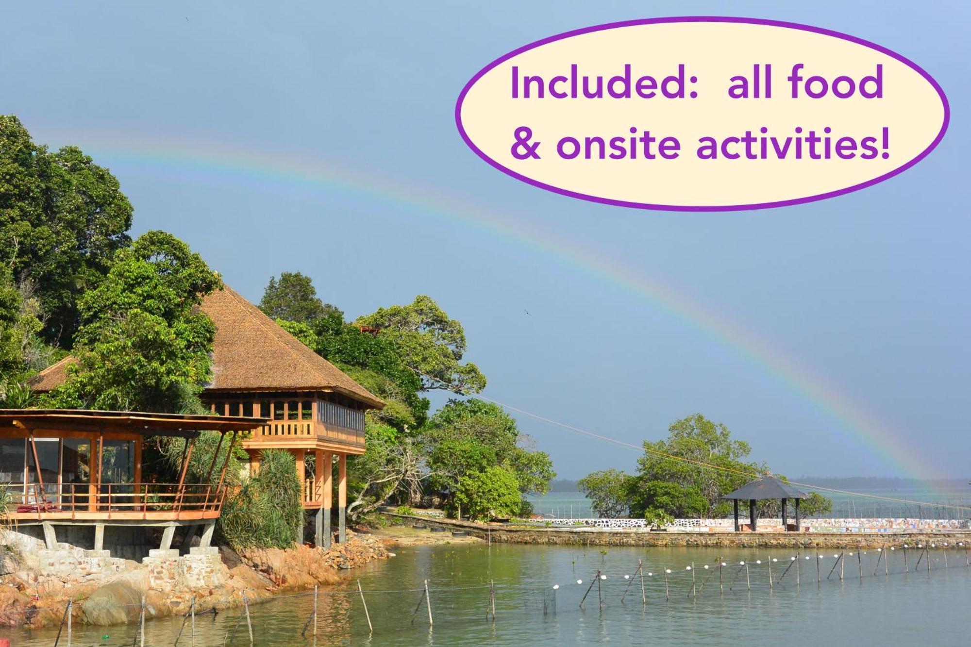 Loola Adventure Resort 텔루크바카우 외부 사진